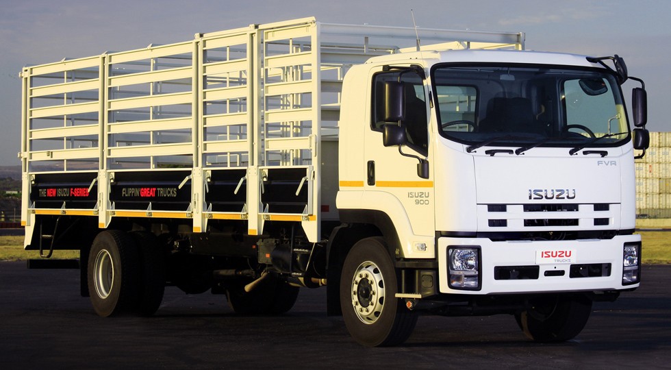 На фото: Isuzu FVR