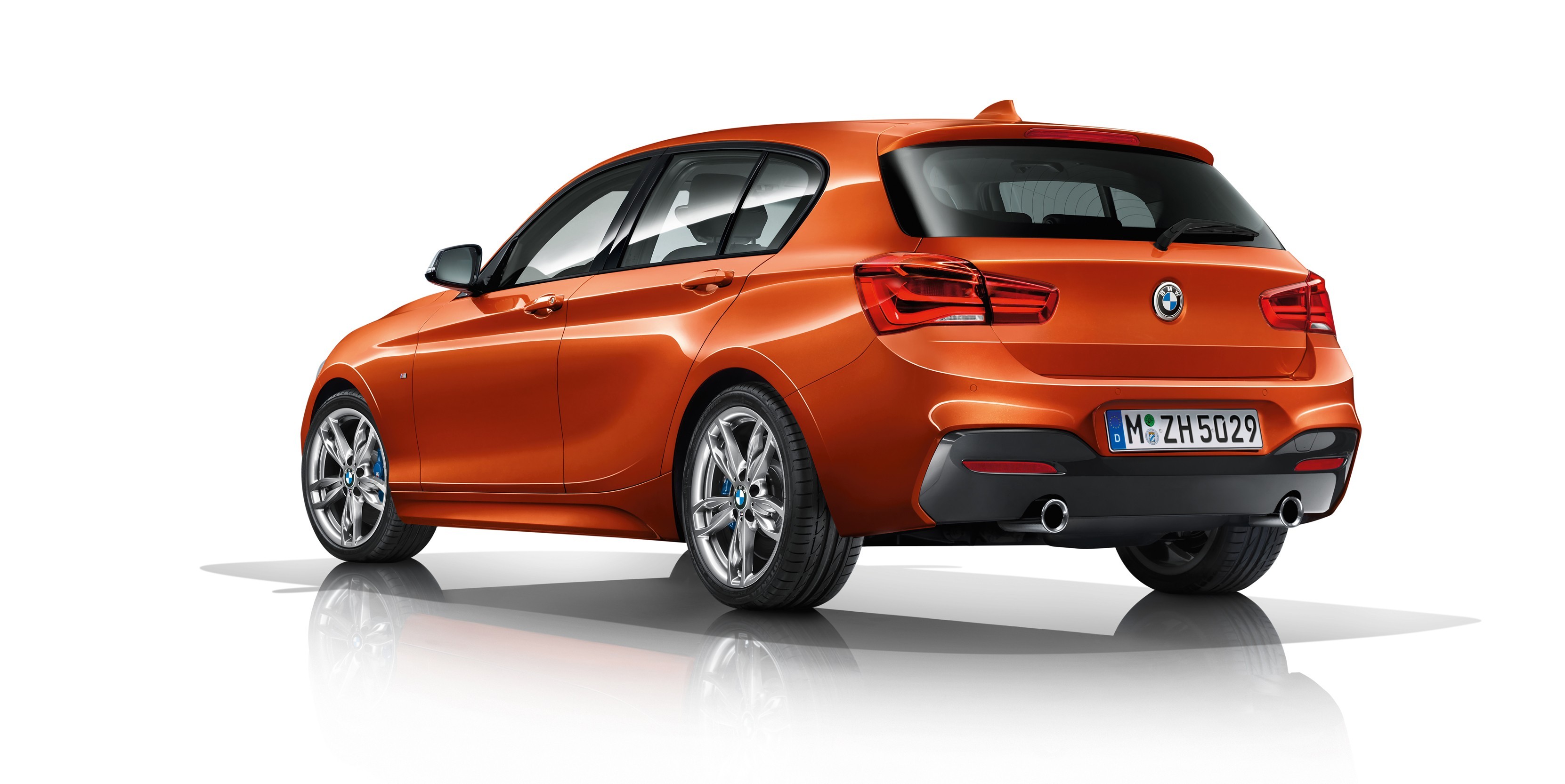 bmw_m135i_5-door_1