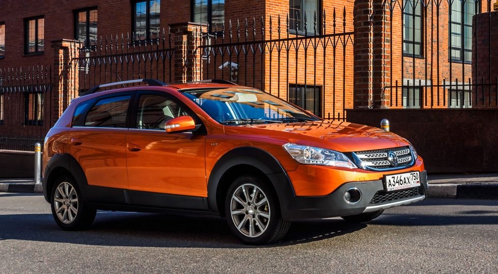 На фото: Dongfeng H30 Cross
