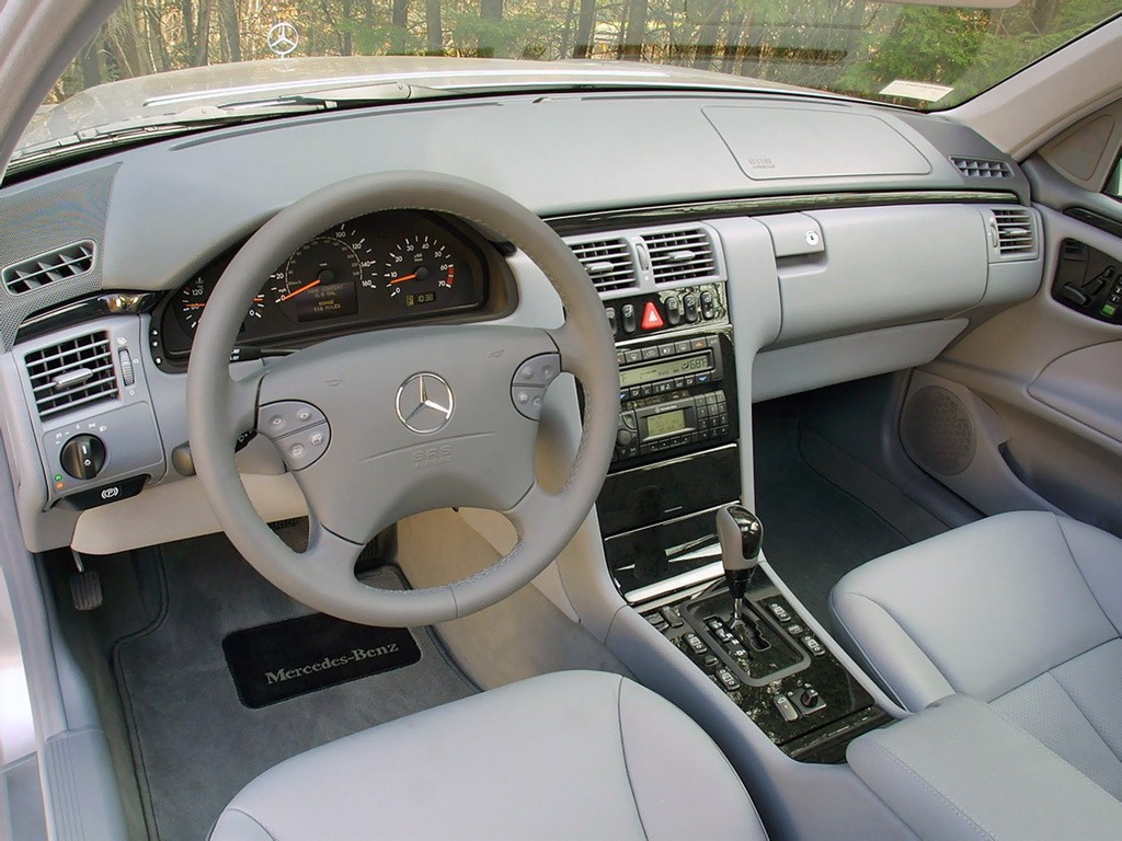 Продажа Mercedes-Benz E-Class S210, W210