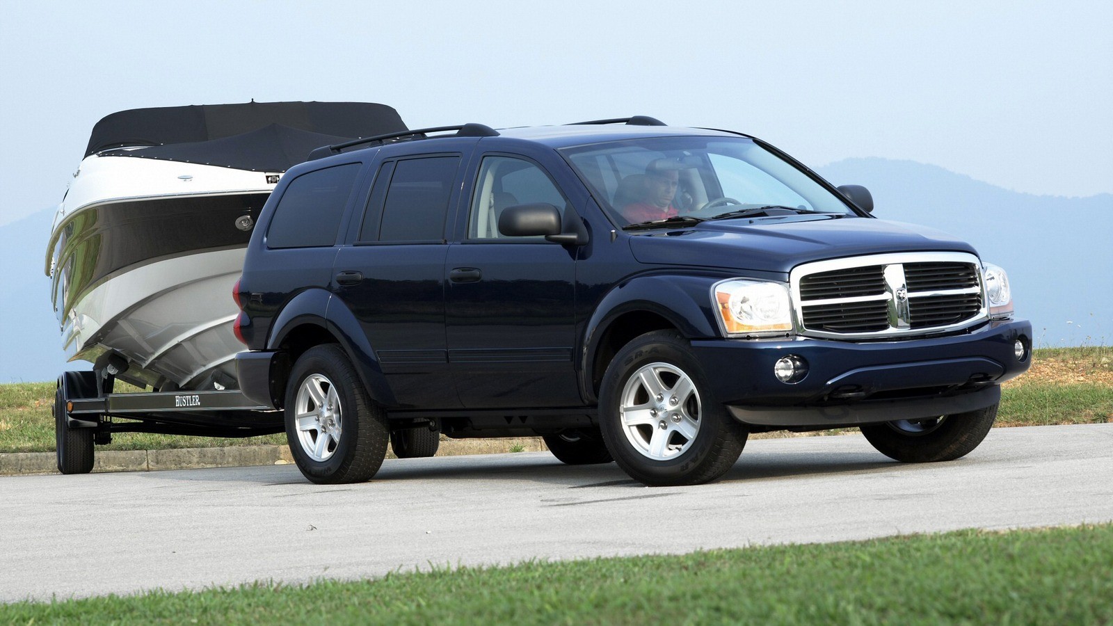 На фото: Dodge Durango SLT '2003–06