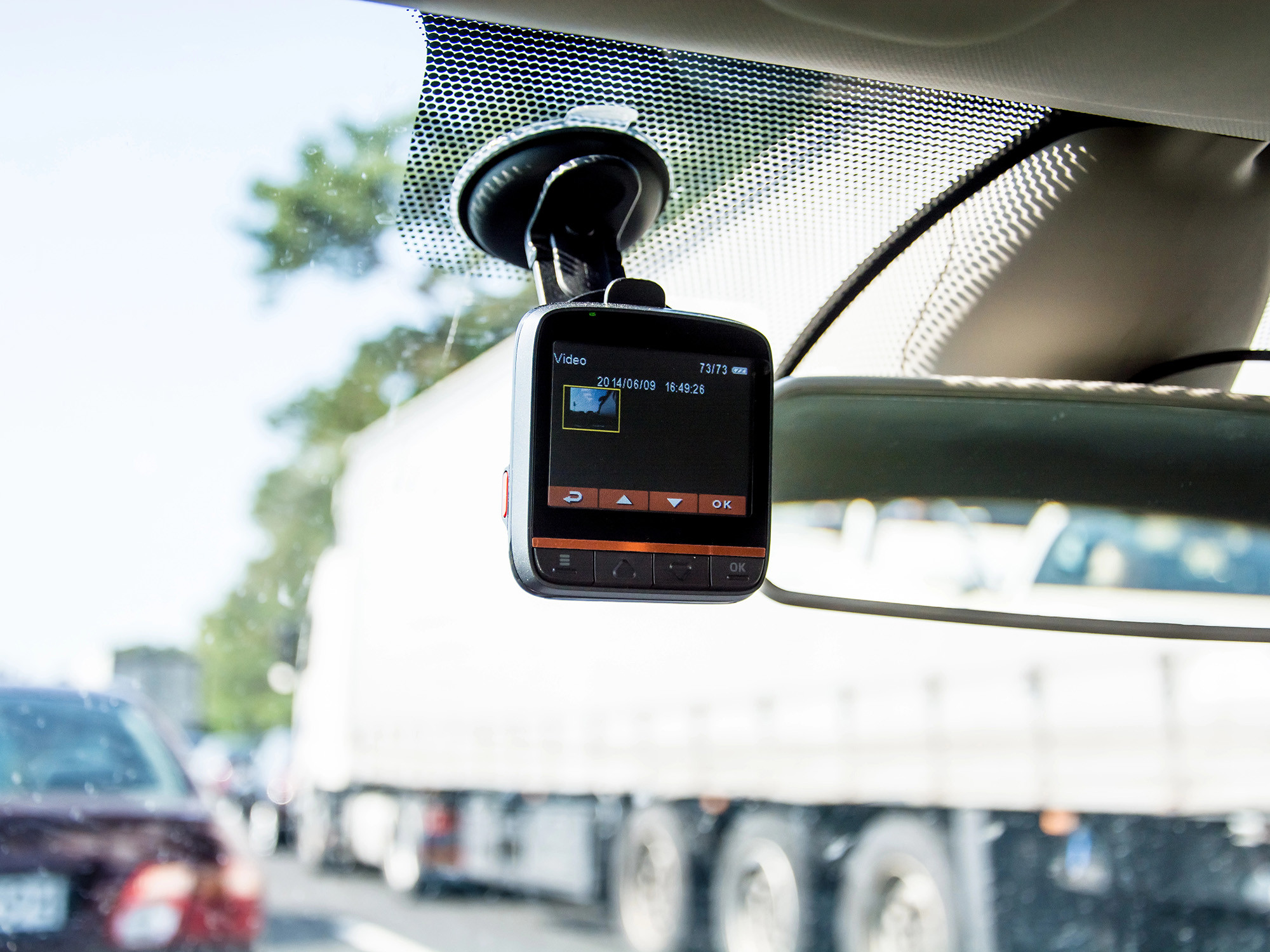 Как правильно выбрать видеорегистратор: функции, нюансы, бренды