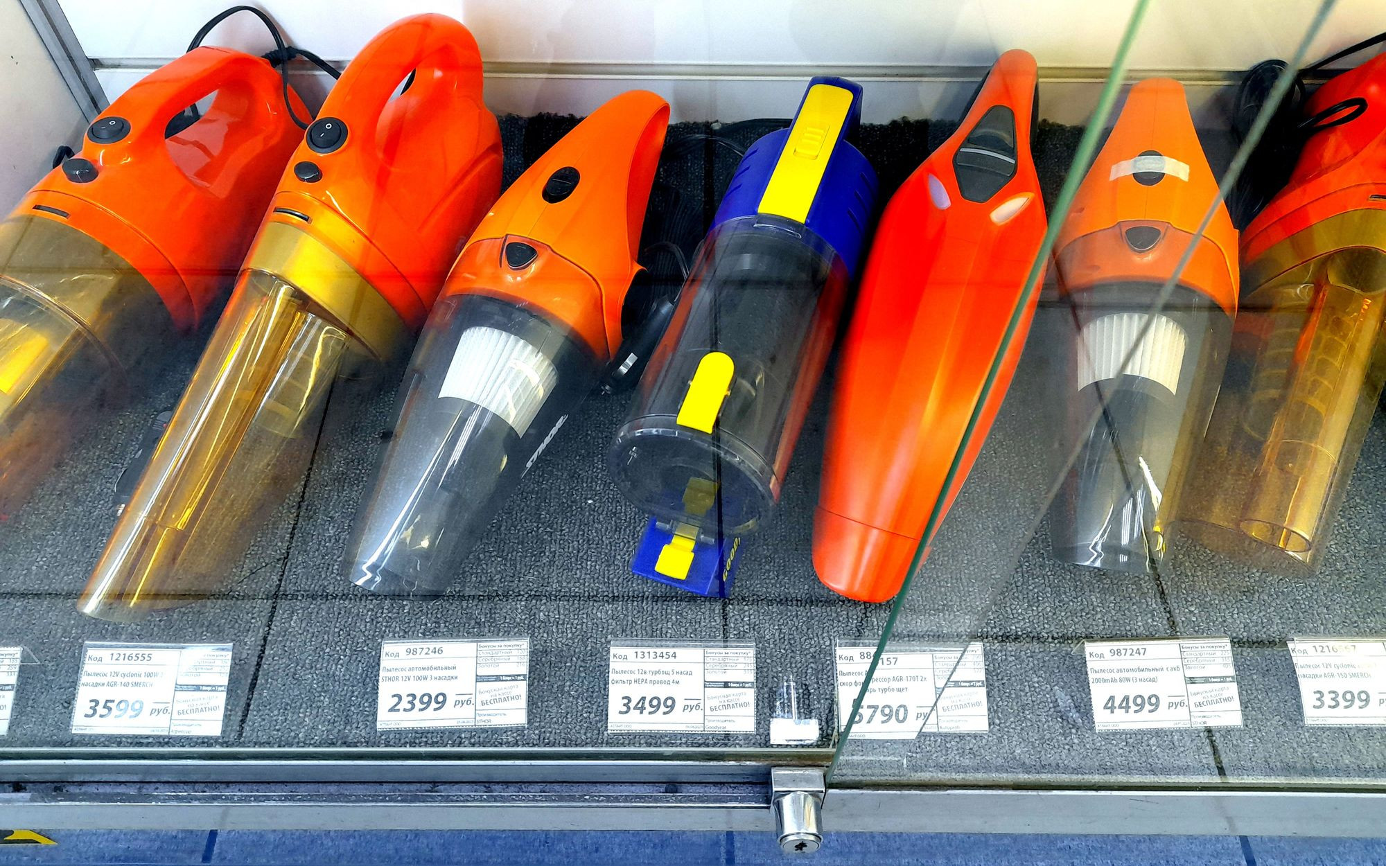 Как заставить работать бесполезный 12-вольтовый автопылесос - КОЛЕСА.ру ...