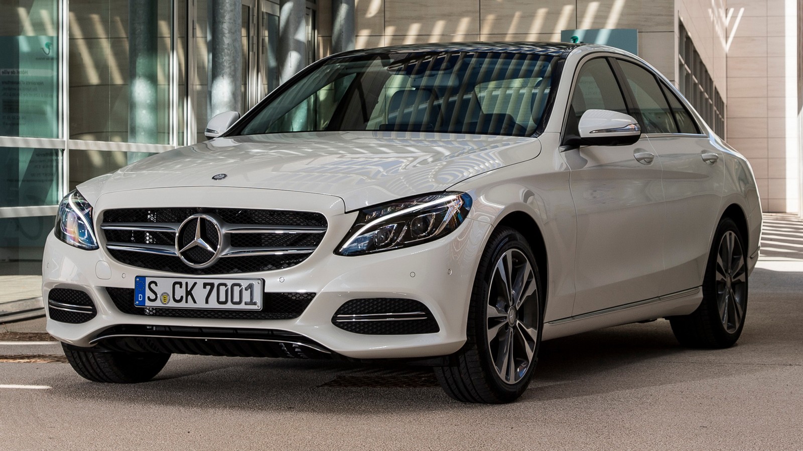 На фото: Mercedes-Benz C-Class