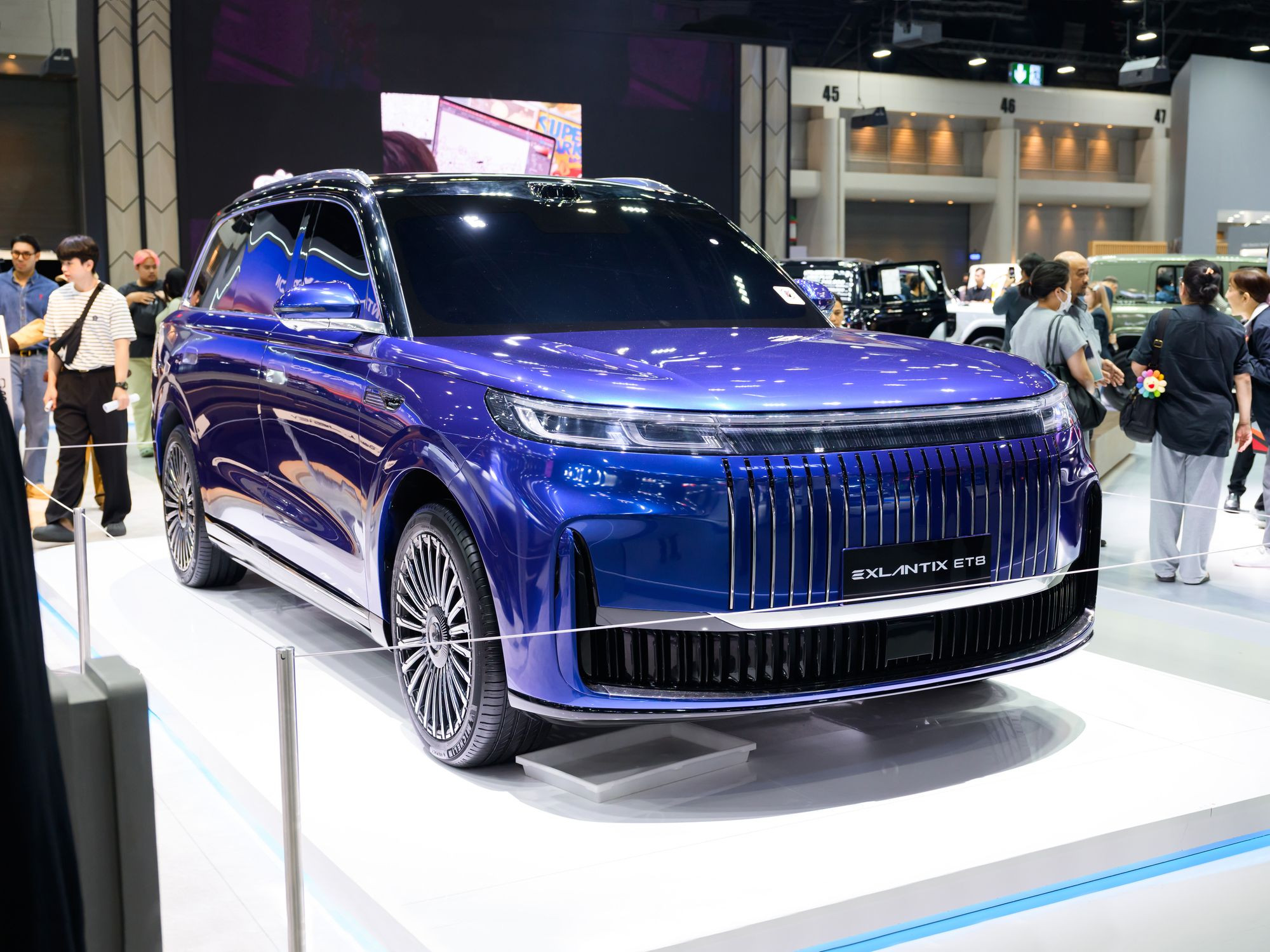 На международном автосалоне в Бангкоке дебютировал Exeed Exlantix ET8