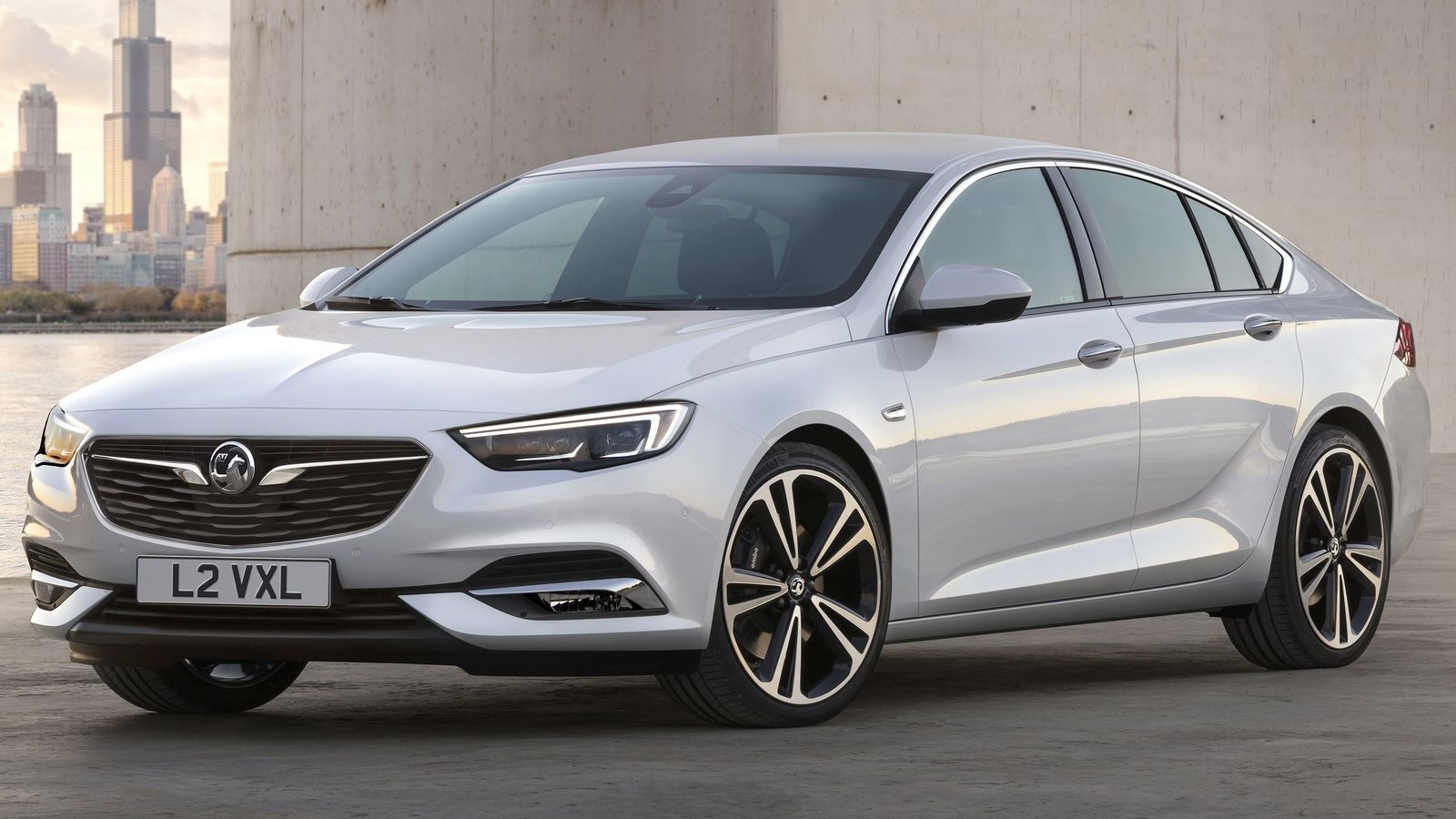 Vauxhall-Insignia_Grand_Sport-2017-1600-02
