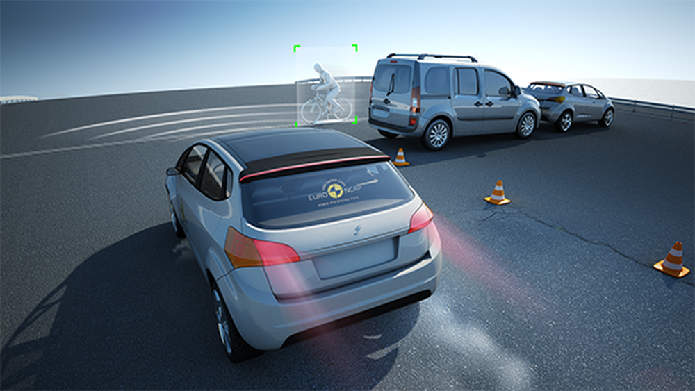 Новое в тестах Euro NCAP: встречка, поворот, движение задним ходом и сон за рулём