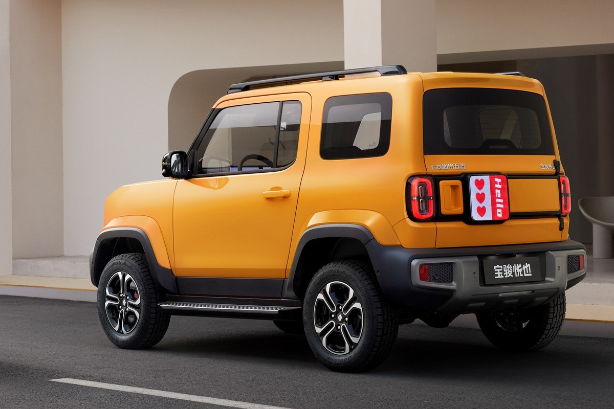 GM и SAIC выводят на рынок кроссовер Baojun Yep: облик в стиле Jimny по ...