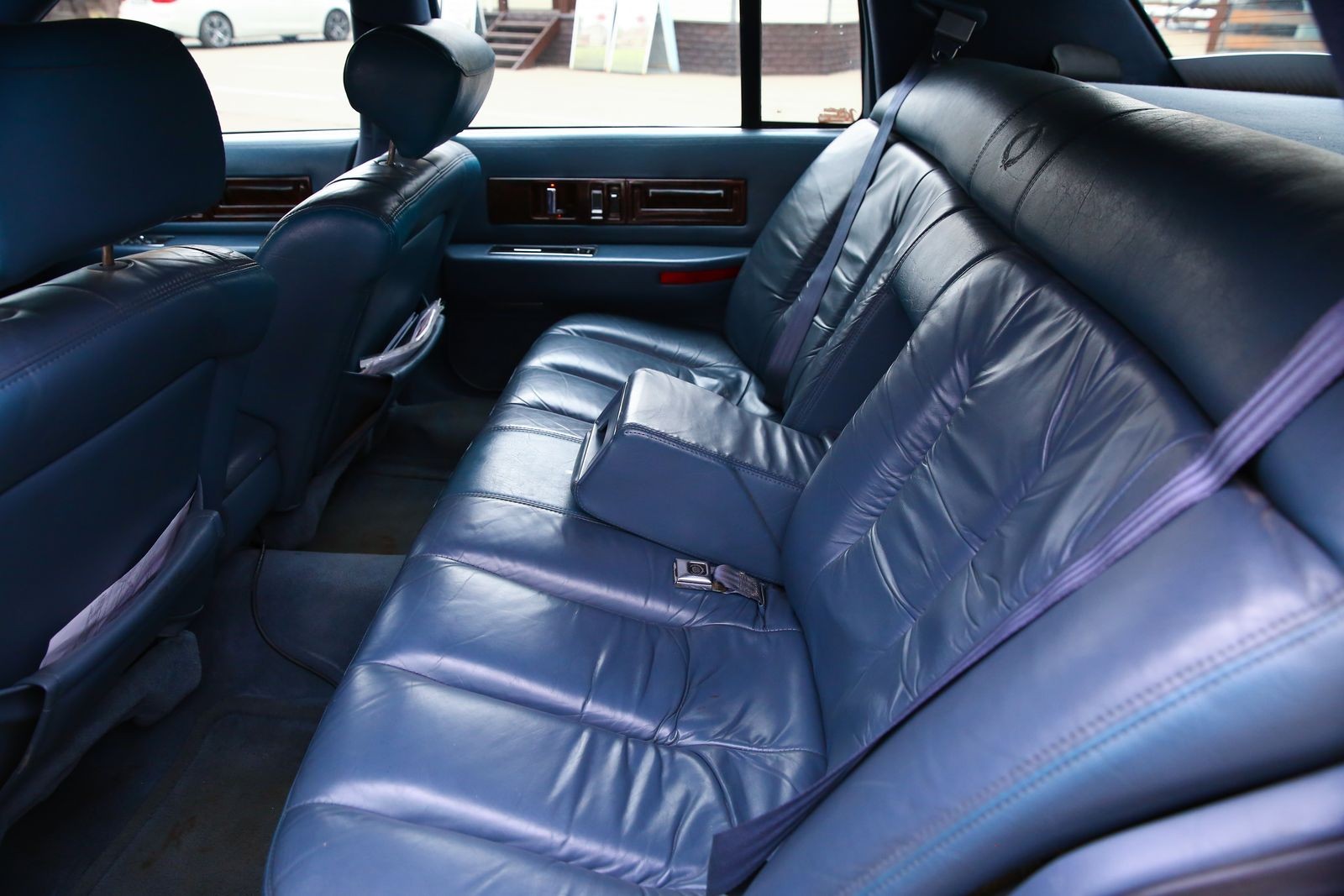 Бес в ребро: опыт владения Cadillac Fleetwood 1994 года