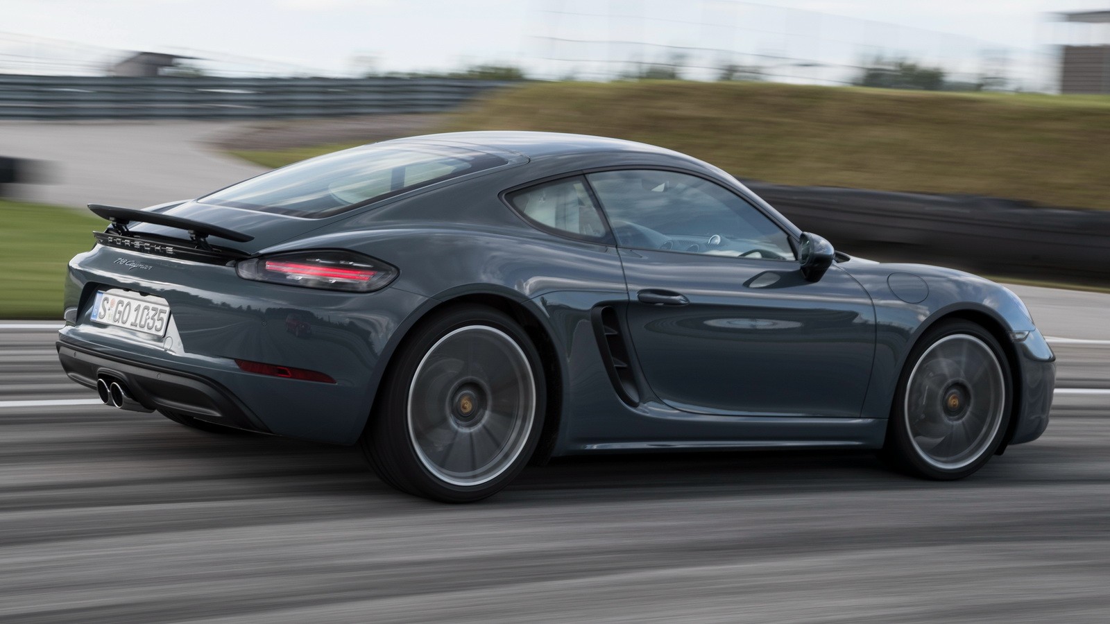 Porsche 718 Cayman