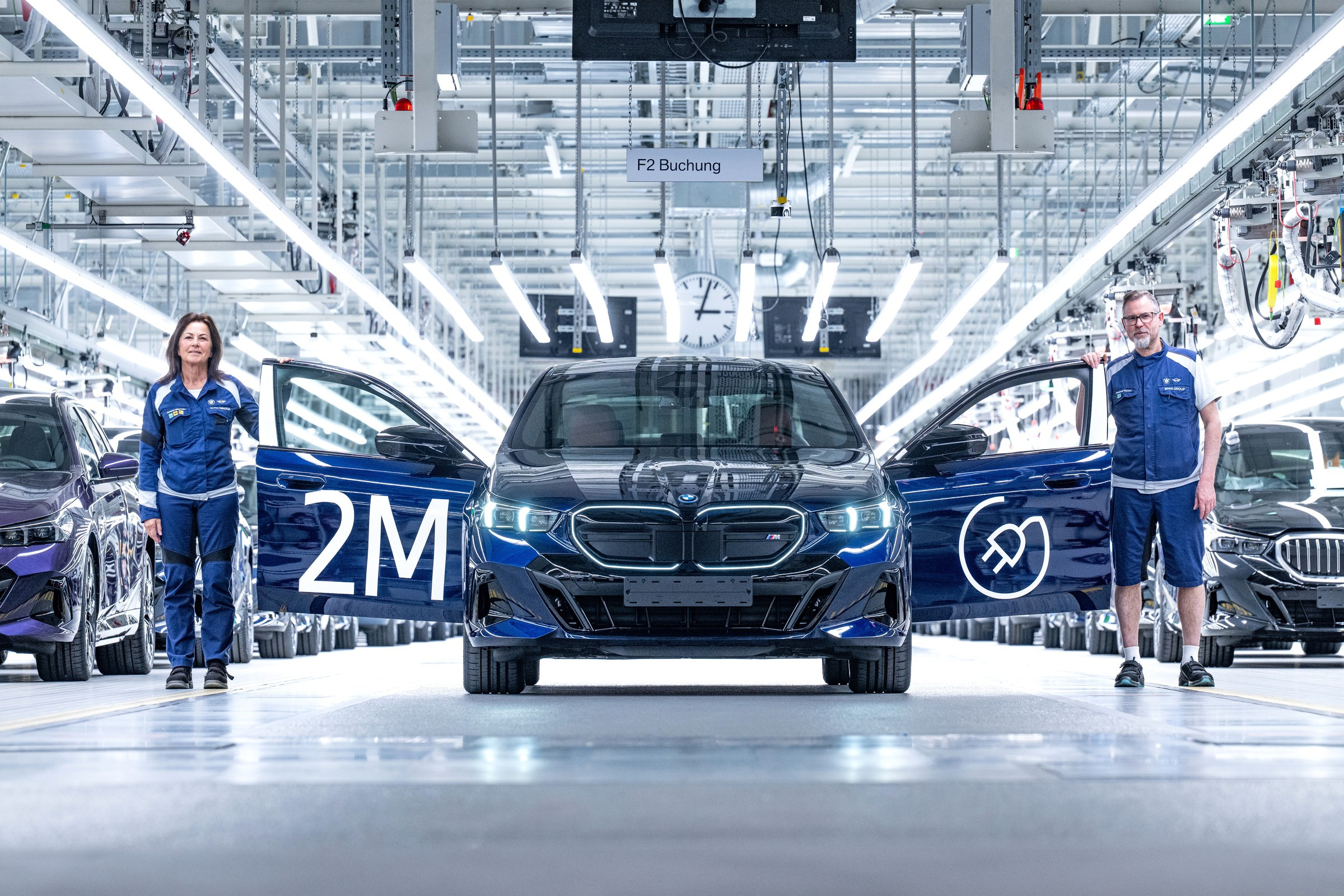 Натужная гордость: BMW Group отчиталась о выпуске двухмиллионного электромобиля