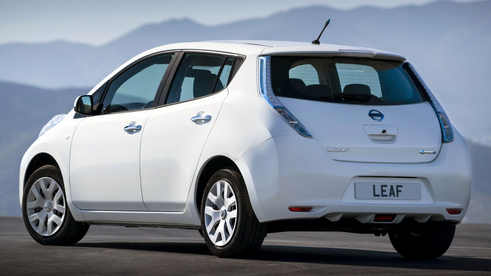 Nissan Leaf Worldwide '2013–17