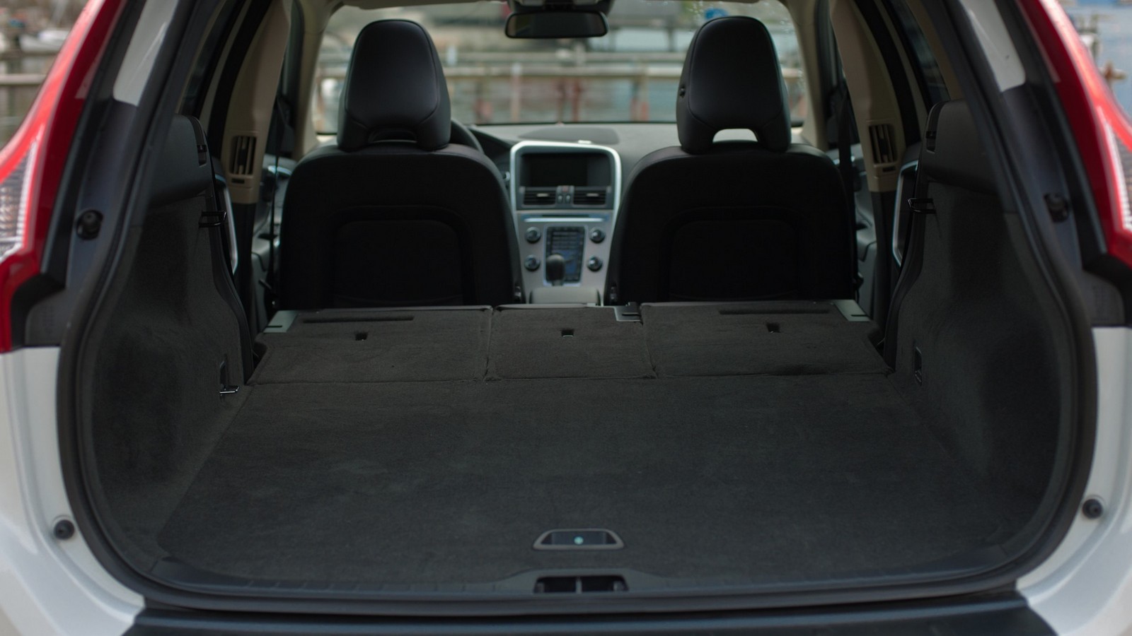 На фото: Интерьер Volvo XC60 D3 '2009–13