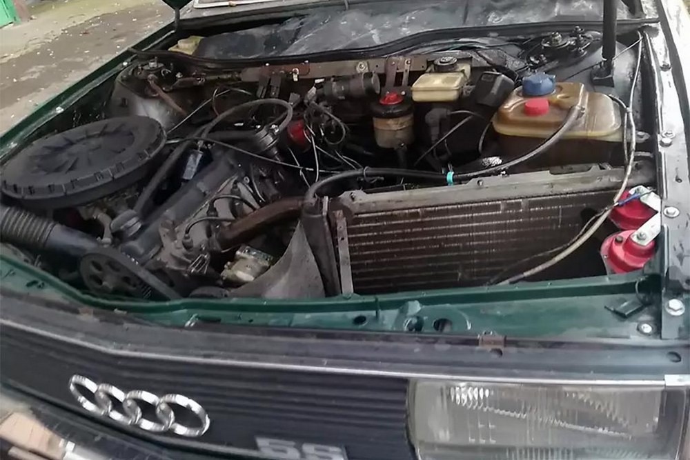 Сто на сорок один: сравниваем АЗЛК-2141 и Audi 100 C2