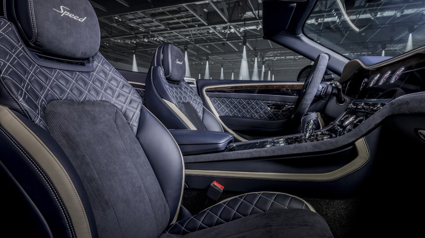 Кабриолет Bentley Continental GT Speed: на трансформацию мягкого верха нужно 19 секунд