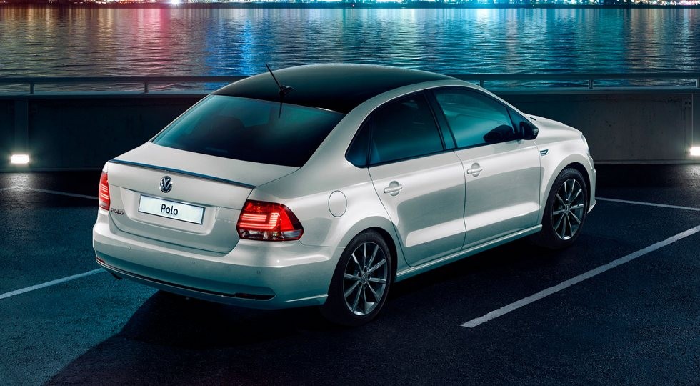volkswagen_polo_drive_back_small