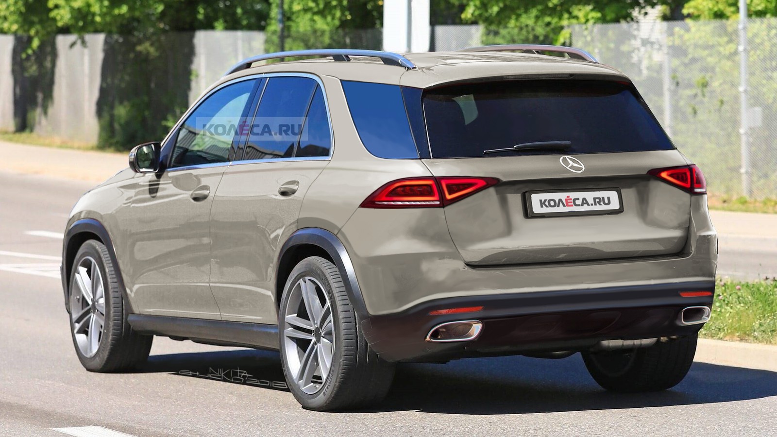 Mercedes-Benz GLE2 rear2