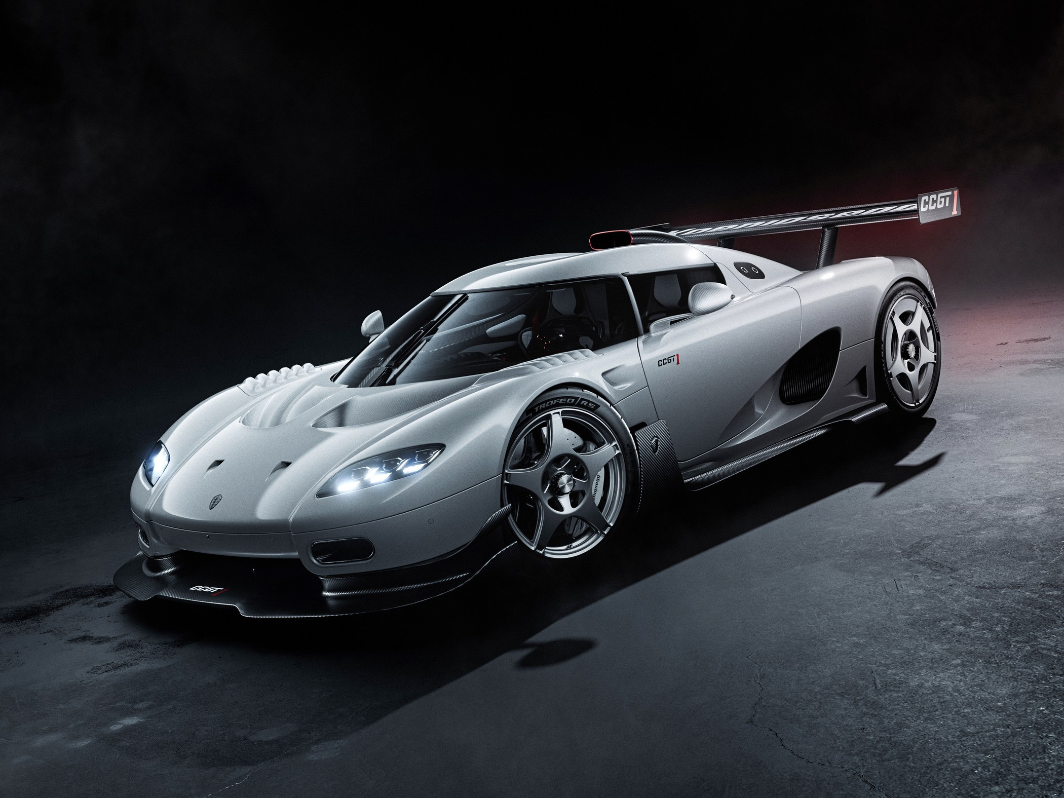 Koenigsegg CCGT1: классические формы, очень мощный V8 и трековая закалка