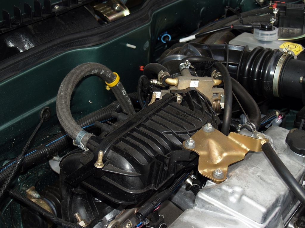 Внешность от Ford, карбюратор и плохой свет: мифы и факты о Lada Samara 2