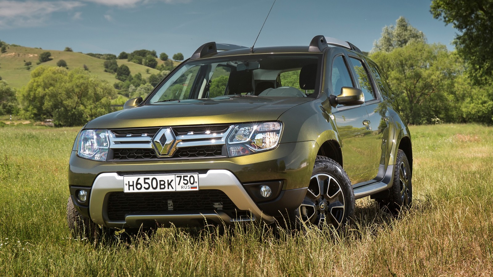 На фото: Renault Duster