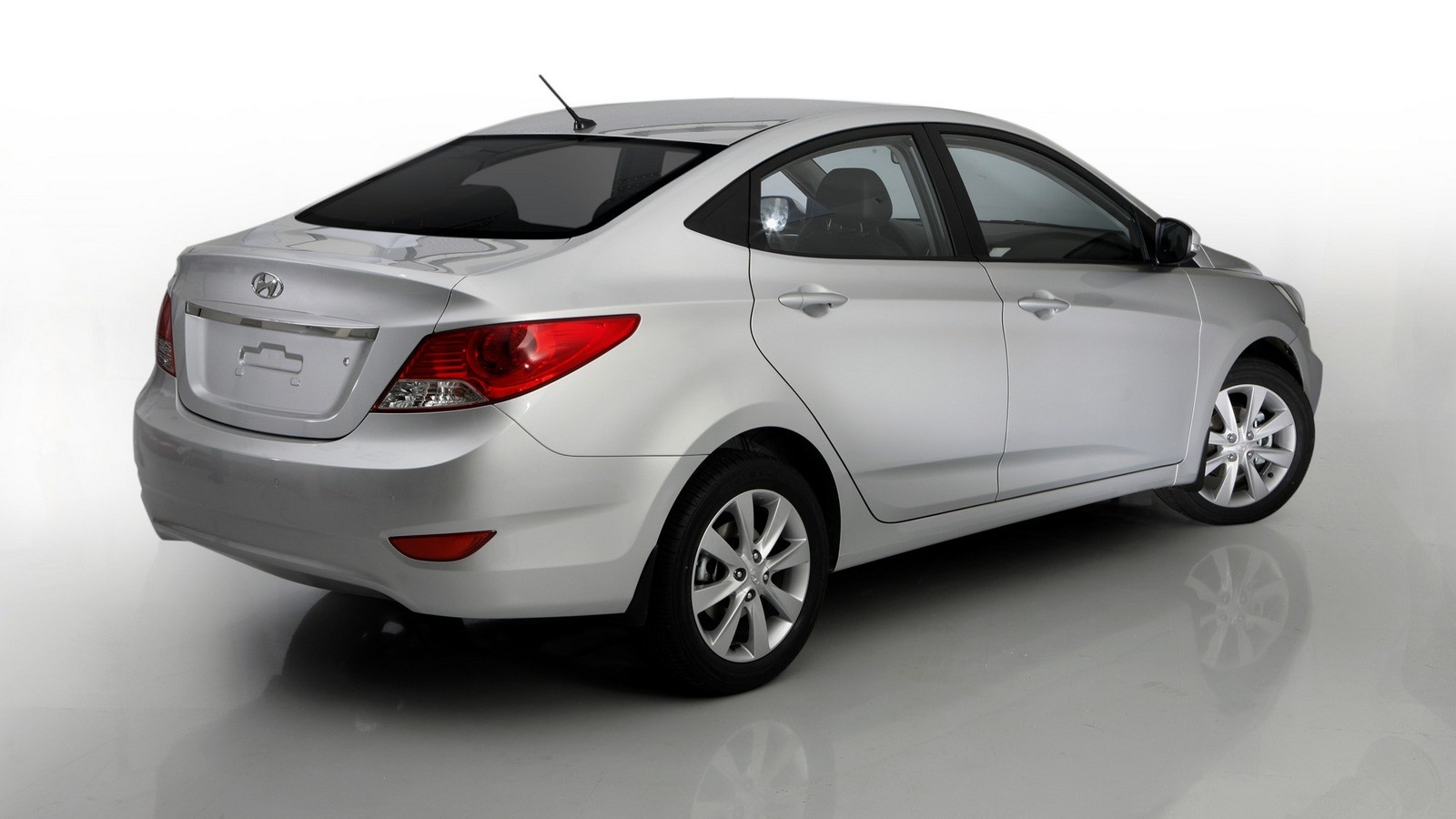 Hyundai Solaris (RB) '12.2010–14