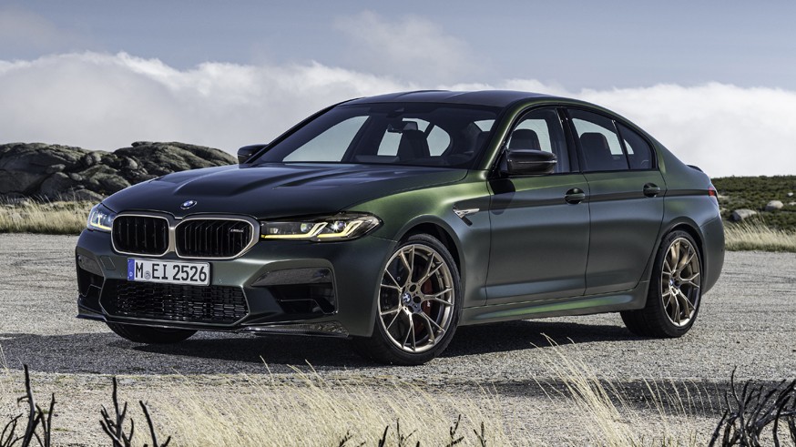 На фото: актуальный седан BMW M5 CS