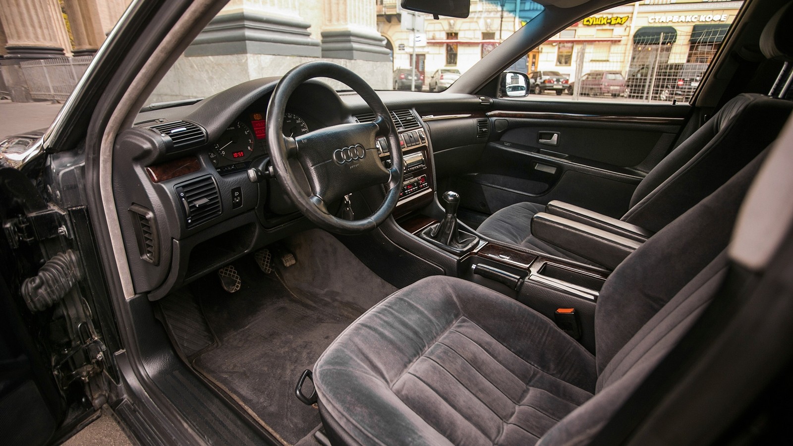 Audi a8 d2 салон
