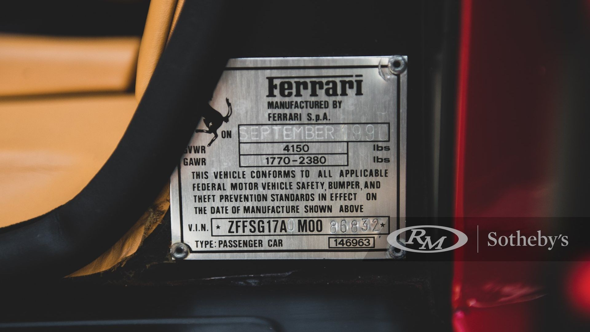 Легендарная Ferrari Testarossa с маленьким пробегом выставлена на продажу