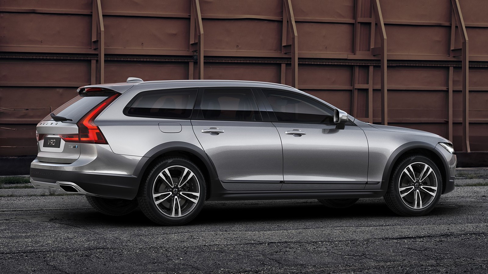 Volvo V90 Cross Country with Polestar Performance Optimisation
