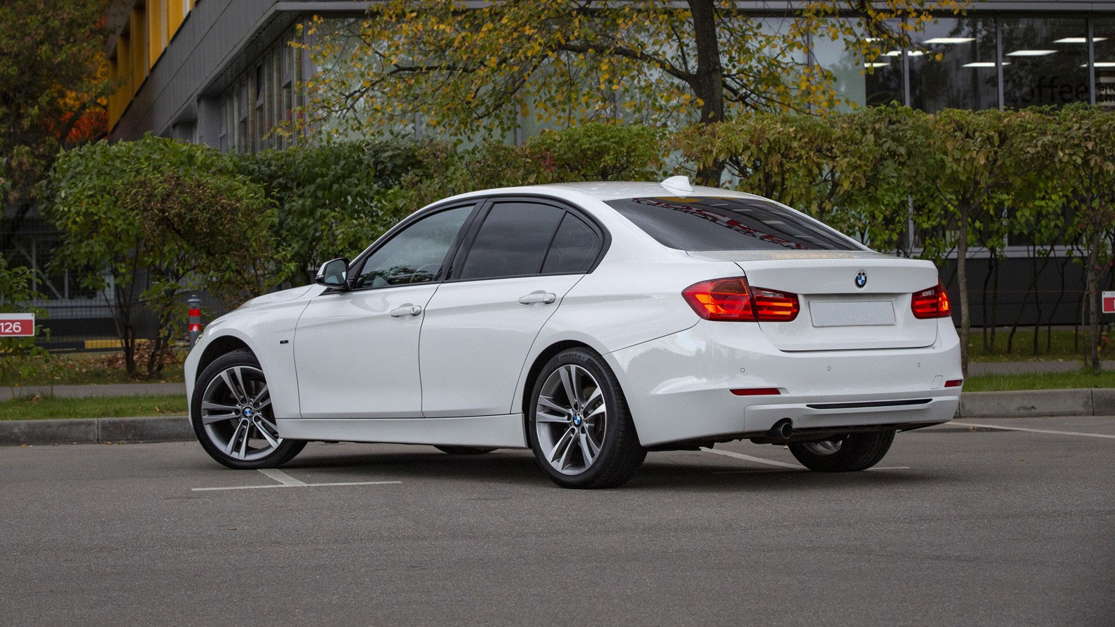 BMW 3er F30 с пробегом: моторы наконец стали лучше, есть шансы на 200 тысяч без капиталки