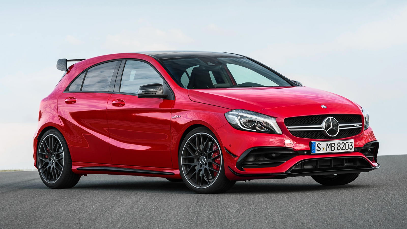На фото: Mercedes-Benz A-Class