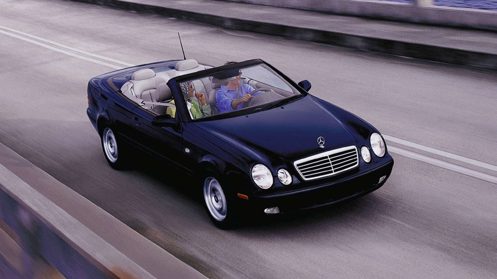 На фото: Mercedes-Benz CLK 320 Cabrio (A208) '1998–2002