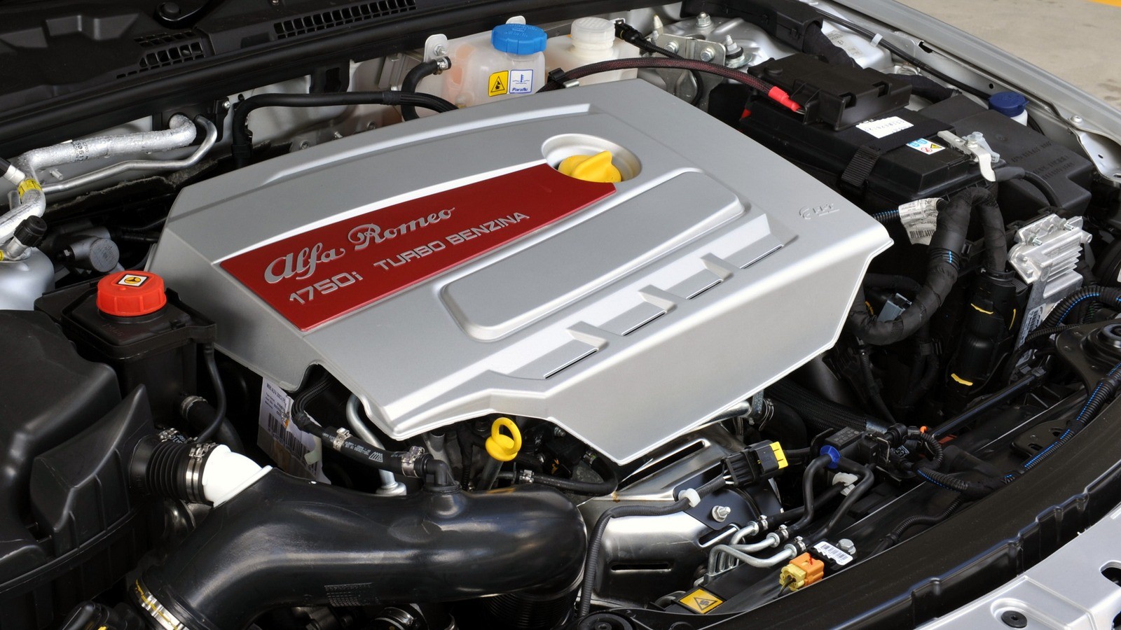 Под капотом Alfa Romeo 159 TI AU-spec (939A) '2008–11