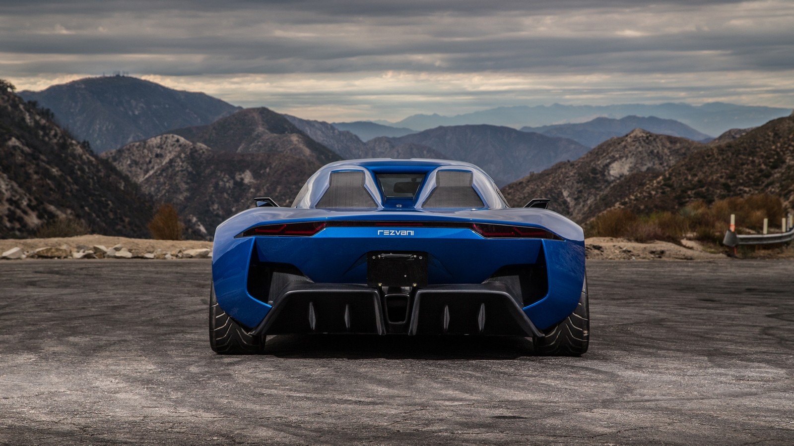 На фото: Rezvani Beast Alpha