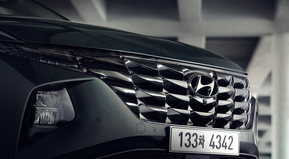 Новый Hyundai Tucson: два варианта длины и несколько гибридов (есть и «простые» версии)