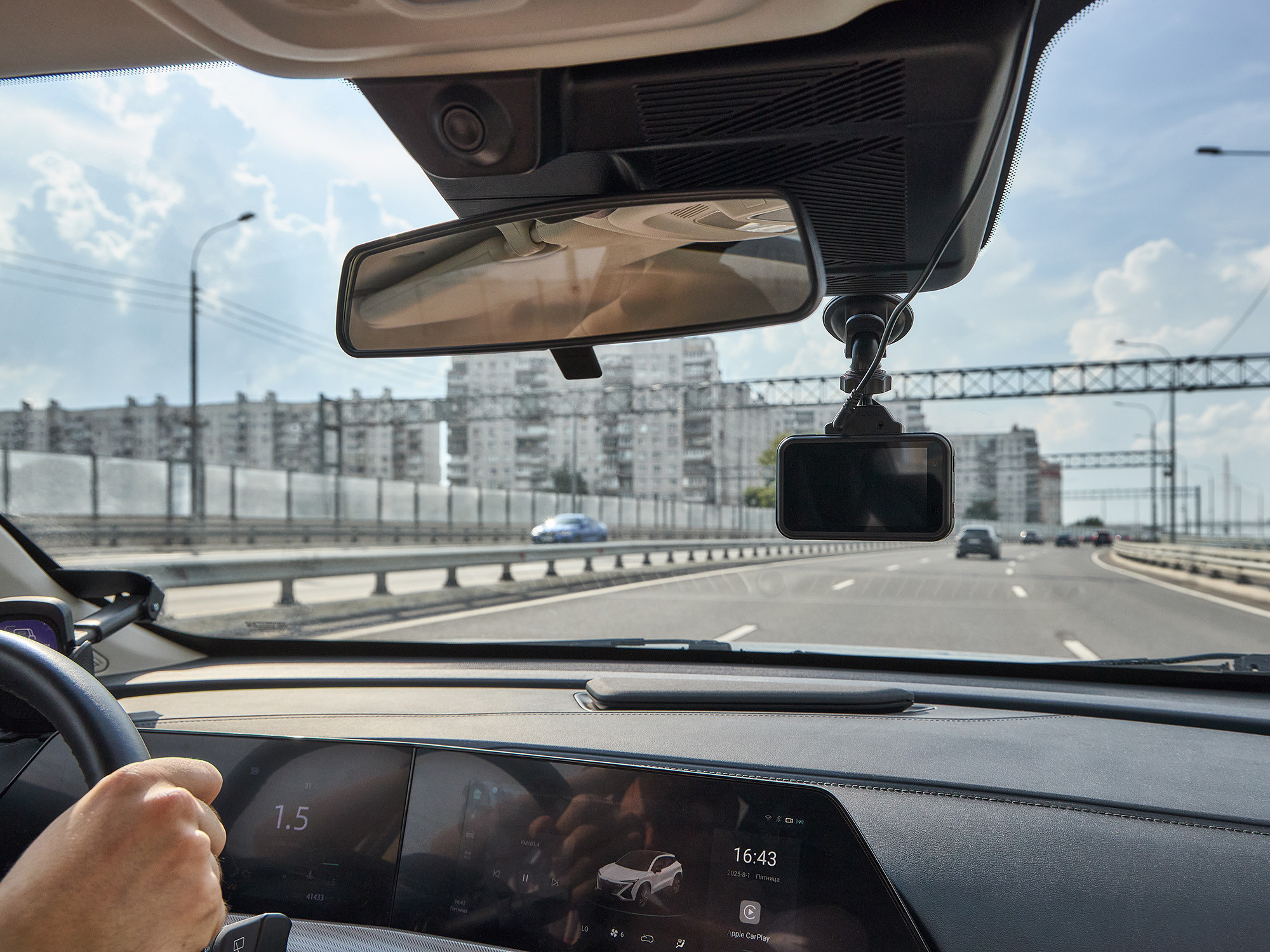 Видеорегистраторы 4K с двумя камерами: рейтинг лучших моделей 2026 года