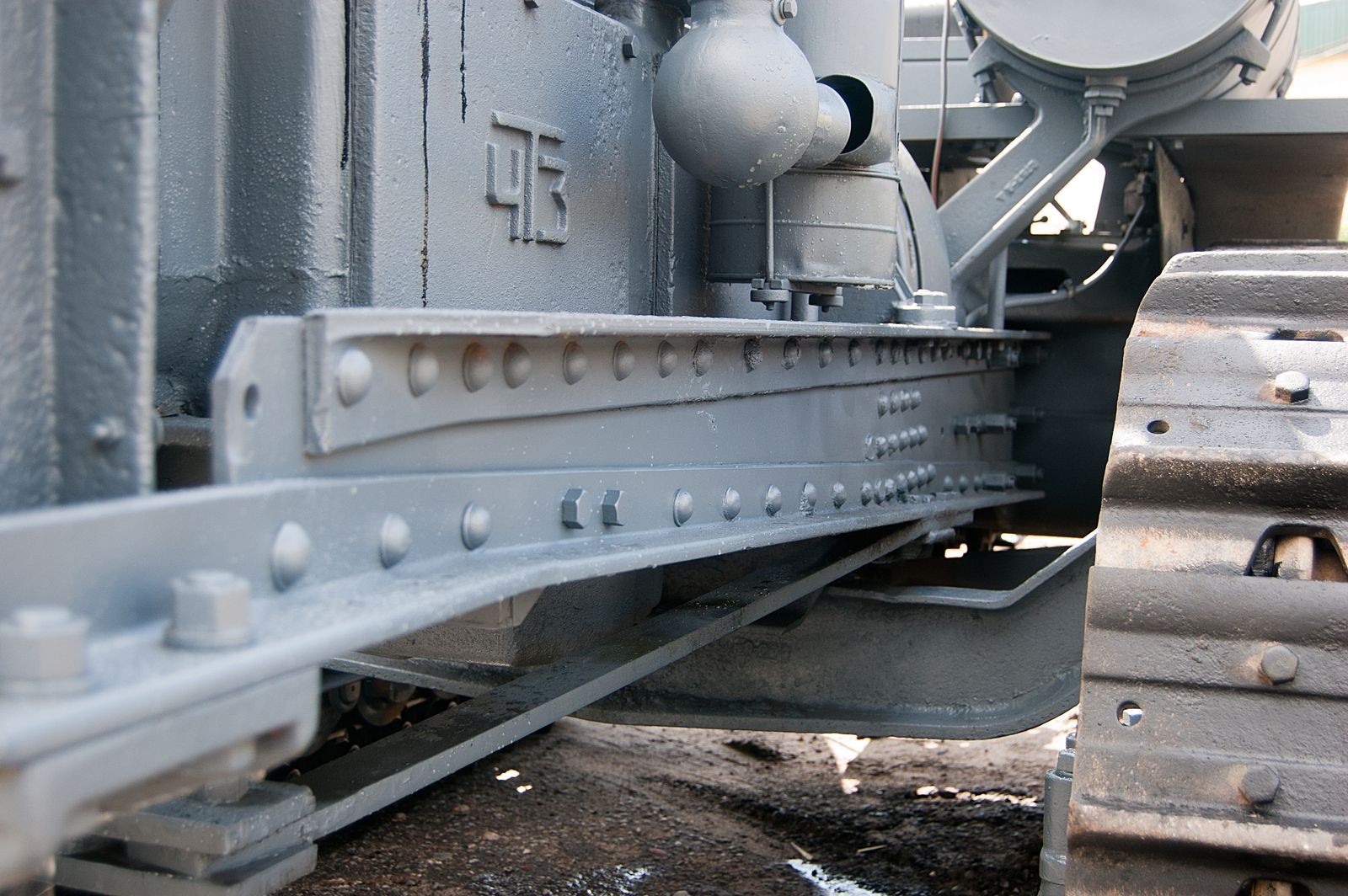 10,5 тонн железа и 60 «лошадок»: тест-драйв трактора С-60 «Сталинец»