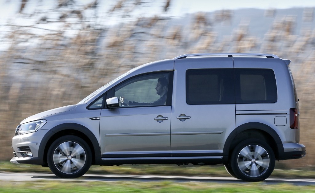 volkswagen_caddy_alltrack_14