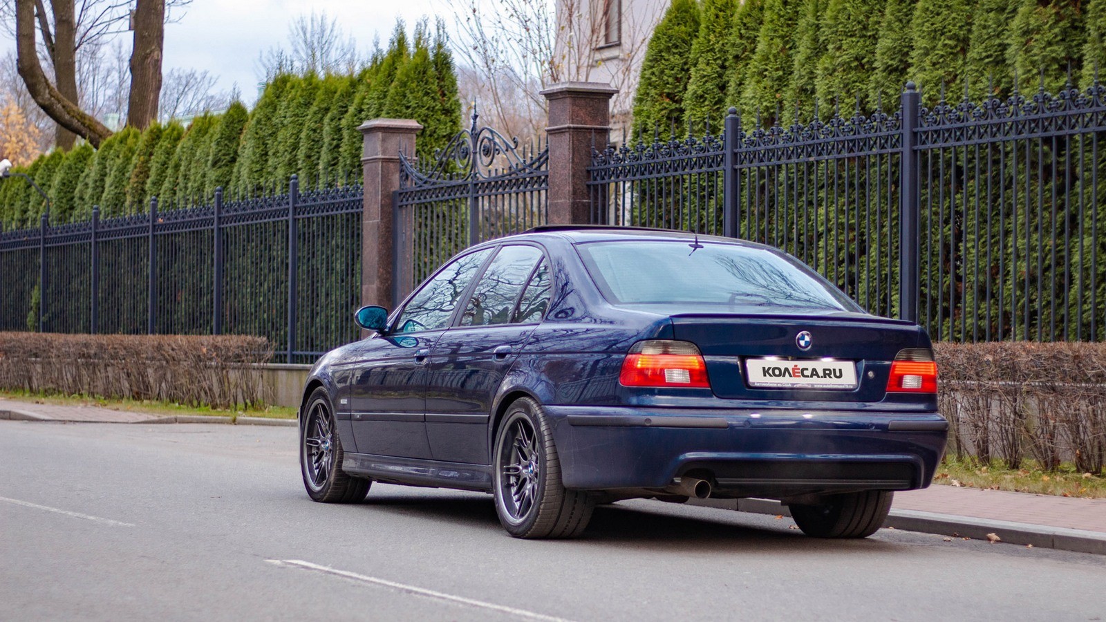 BMW 5 series E39 сзади