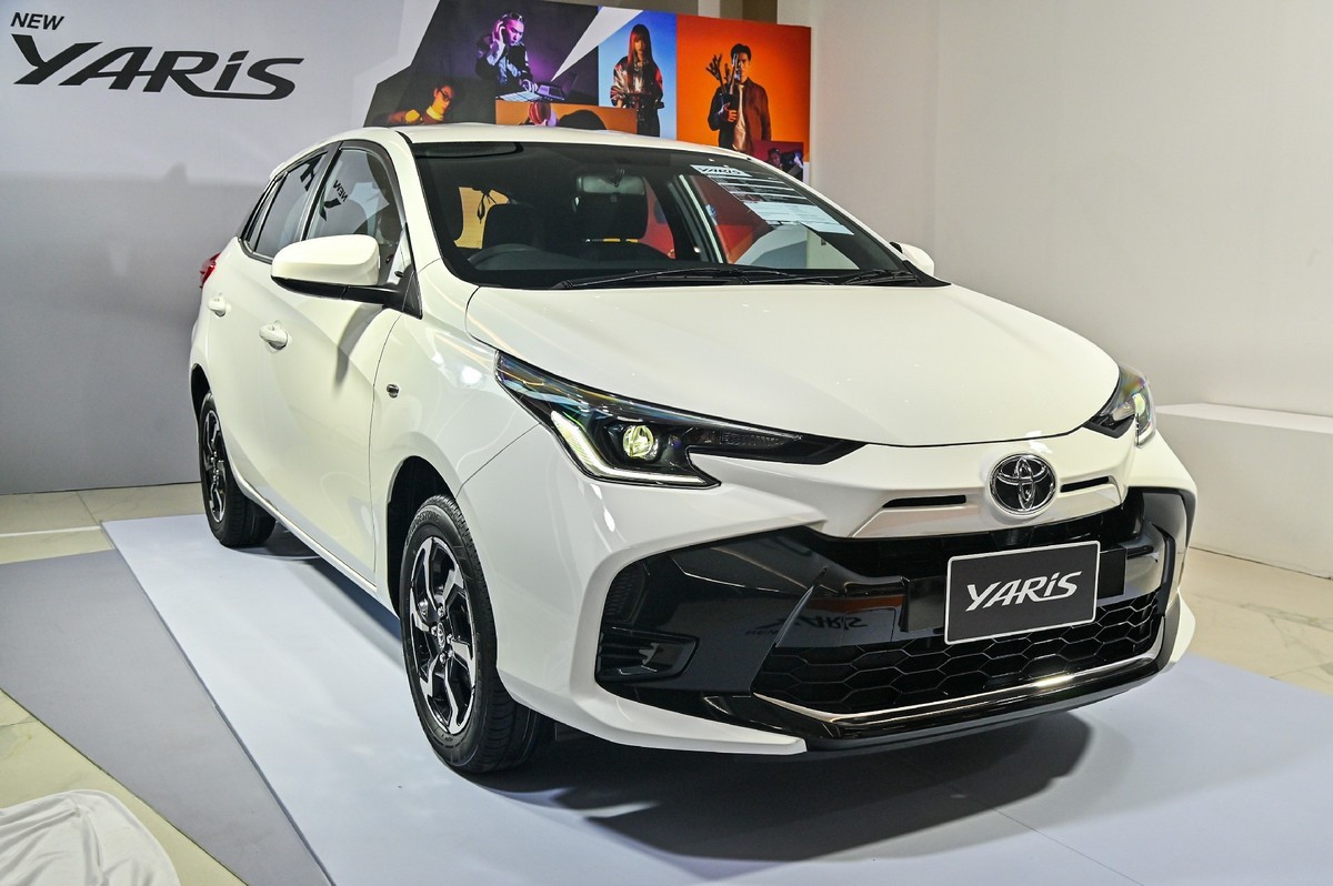 https://kolesa-uploads.ru/-/1d59b802-4576-42e7-8615-56314e523ccc/new-yaris-sport-4.jpg