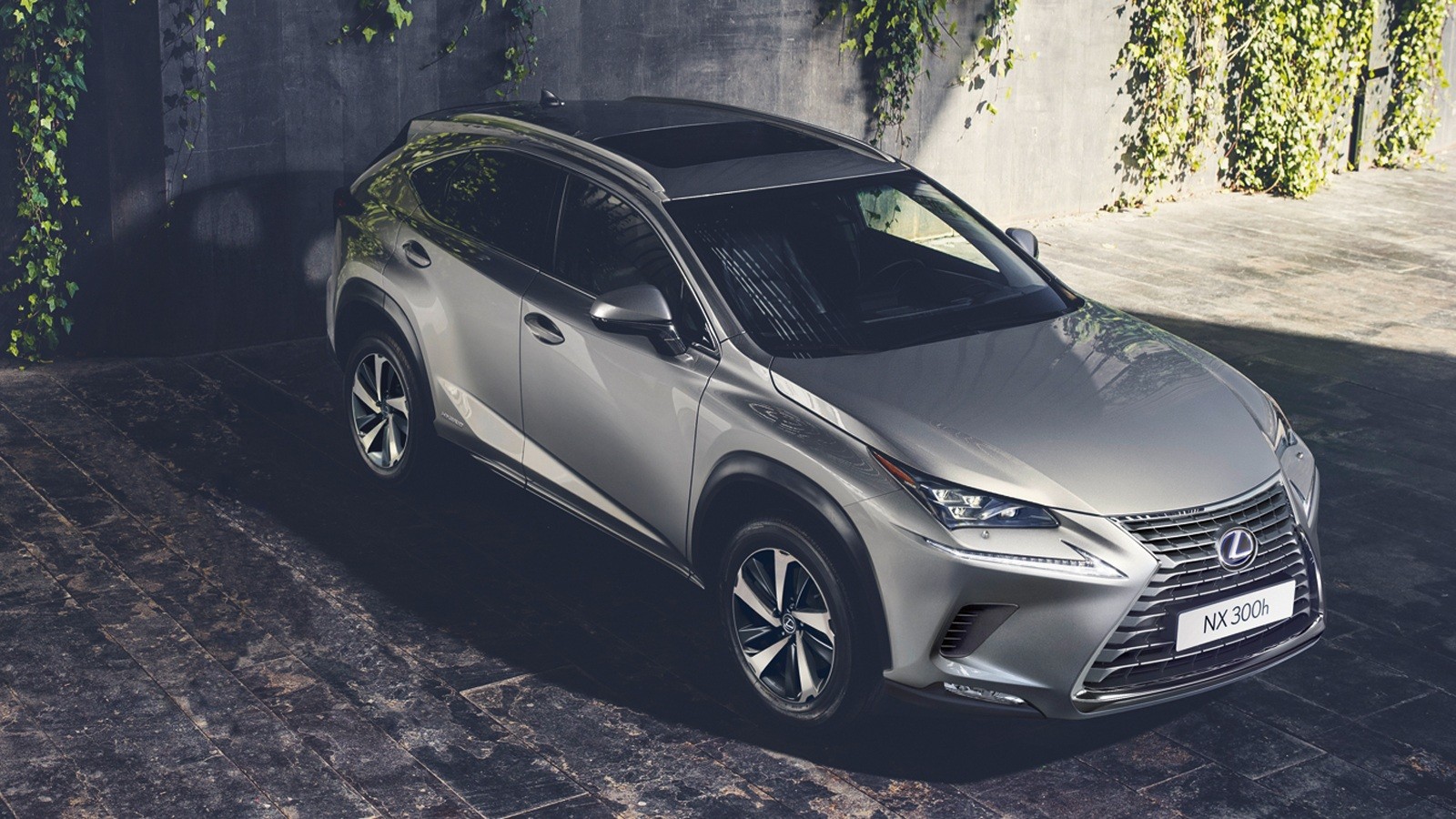 lexus_nx_300h_7
