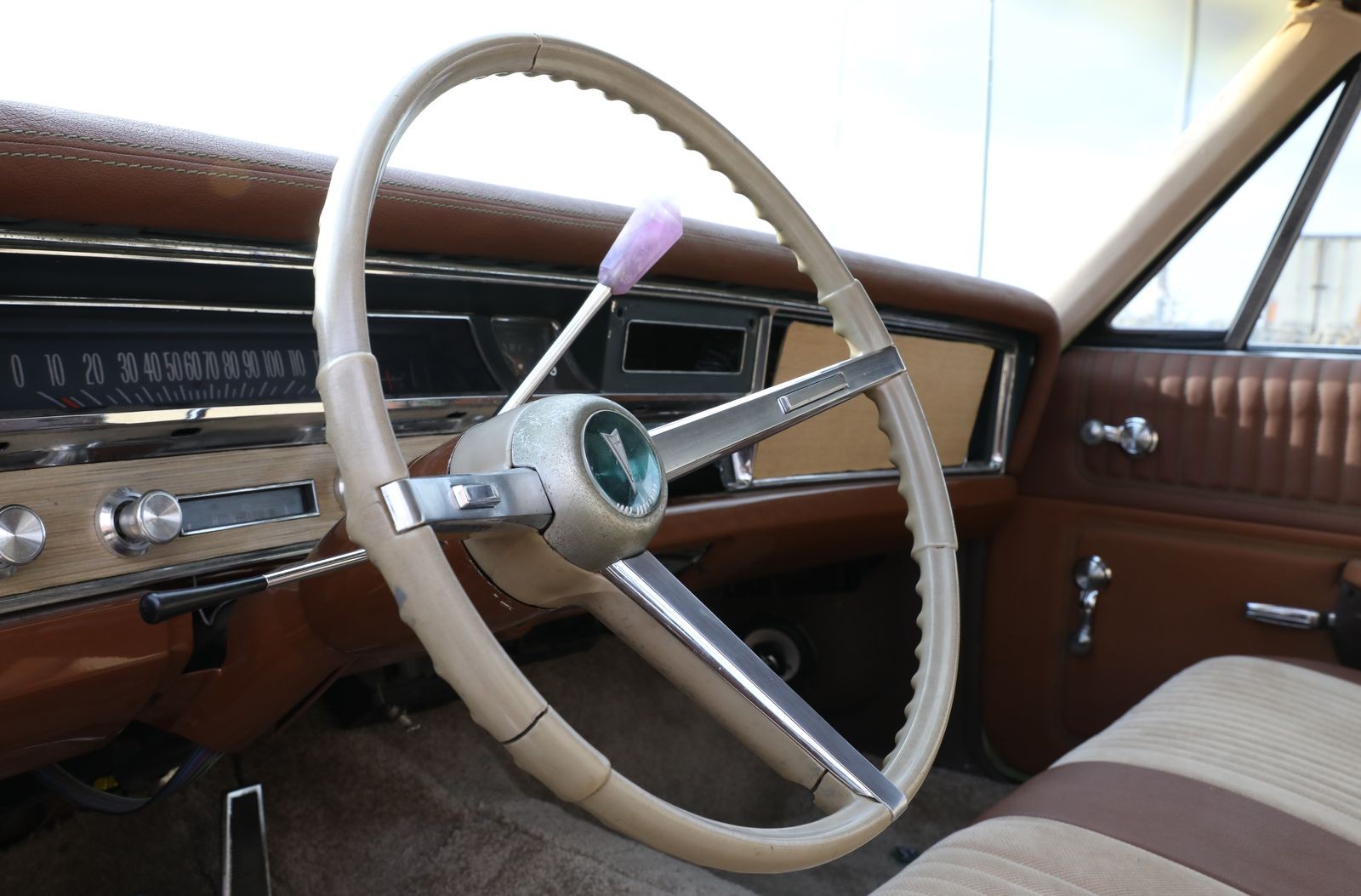 Цвет кабачка, 6.6 литра и полупрозрачный руль: опыт владения Pontiac Catalina 1968 года за $2000