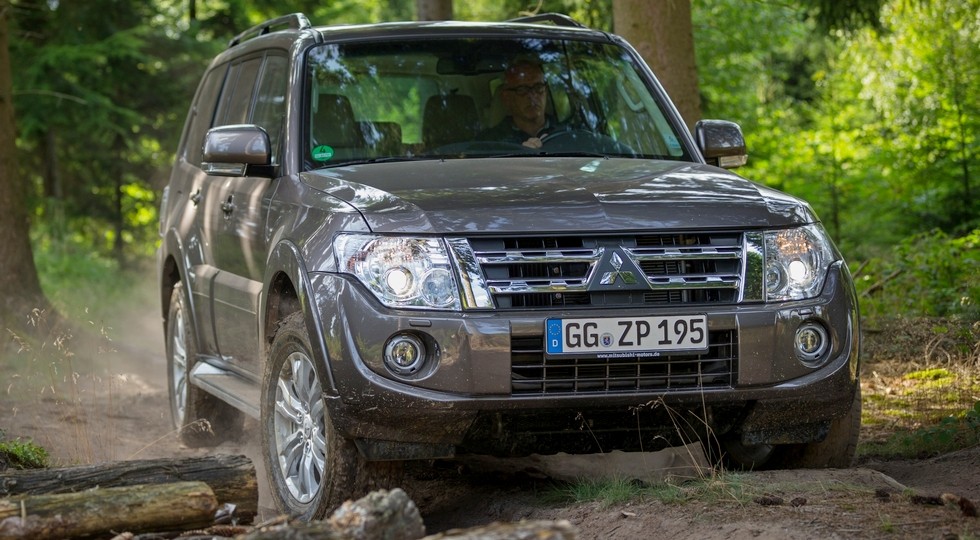 На фото: Mitsubishi Pajero