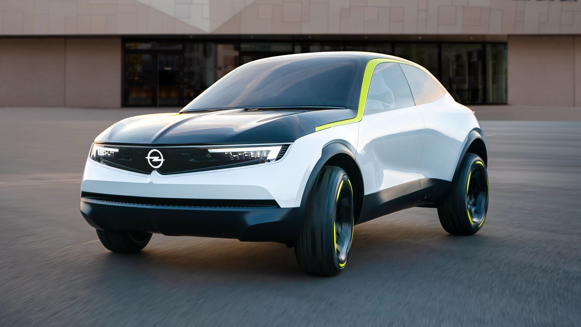 Opel Mokka со сменой поколений похудеет на 120 кг, станет азартнее и тише