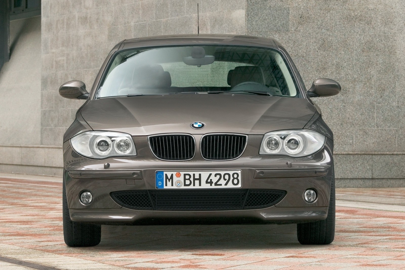 BMW 120d (E87) '2004–06 спереди