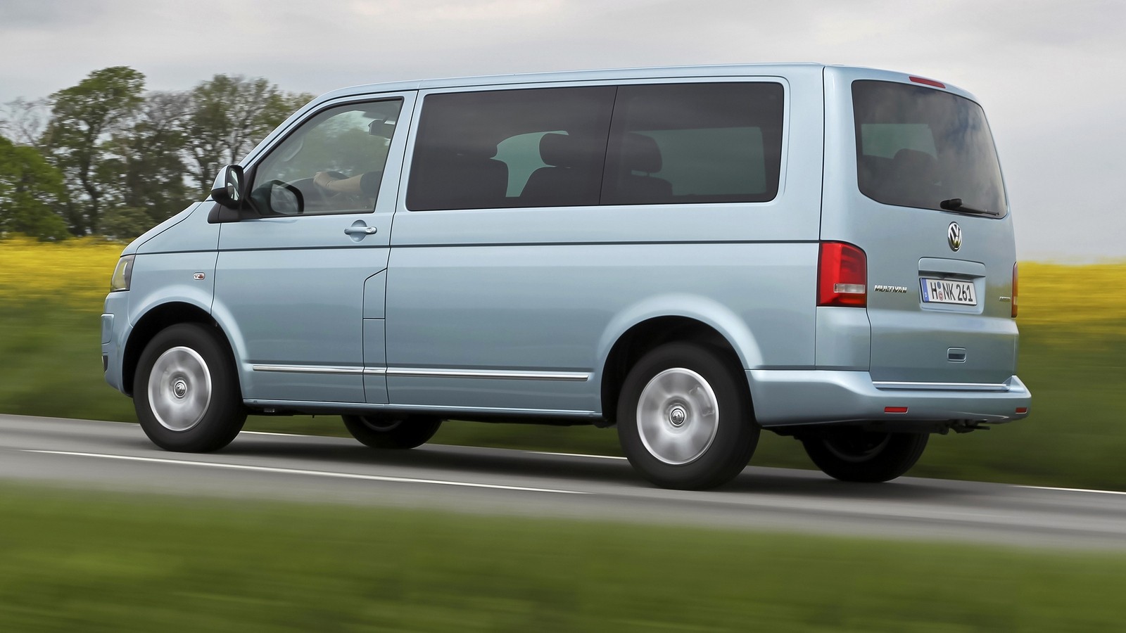 Volkswagen Multivan BlueMotion (T5) '2011–15ч
