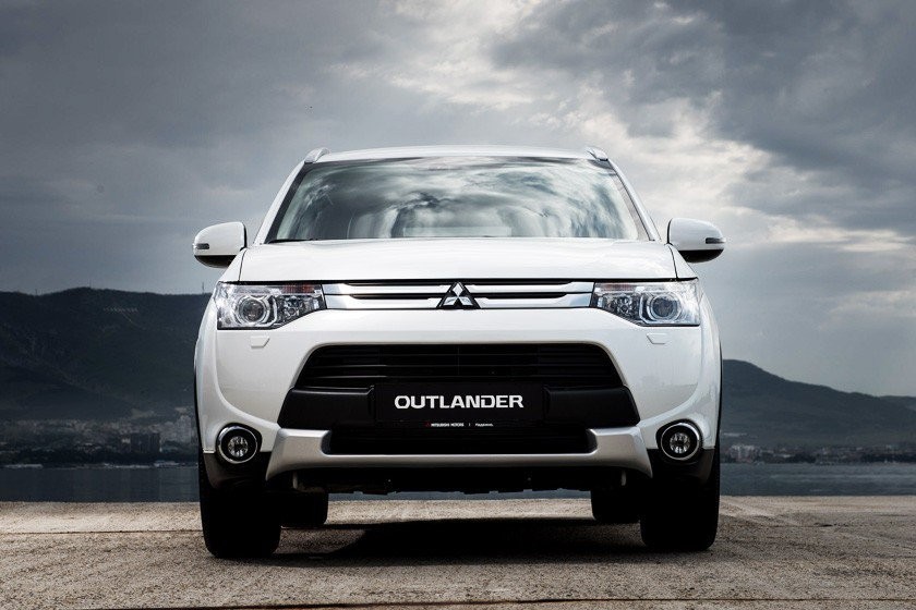 Обновленный Mitsubishi Outlander "доехал" до России