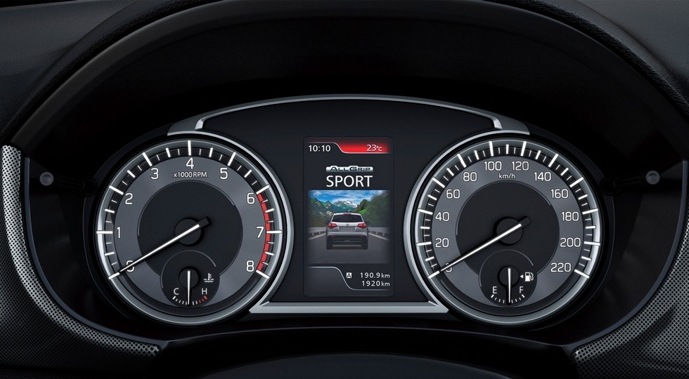 На фото: обновленный Suzuki Vitara