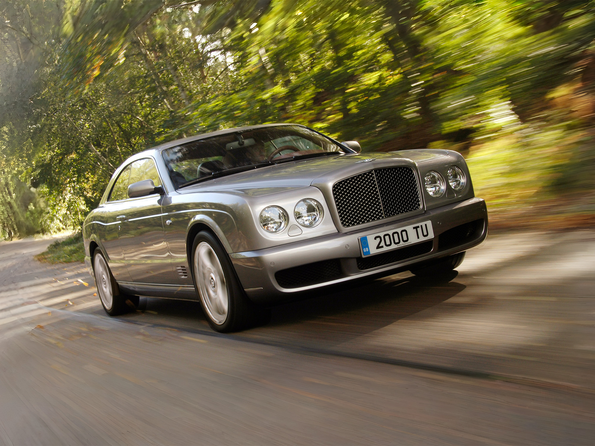 Правь, Британия: как в Bentley появилась модель Brooklands и чем она уникальна