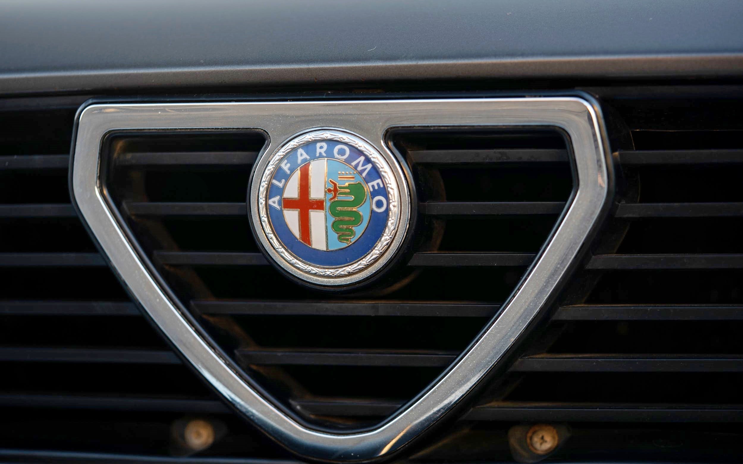 Alfa Romeo GTV6 Марио Андретти выставлена на продажу: скромный пробег и почти без коррозии